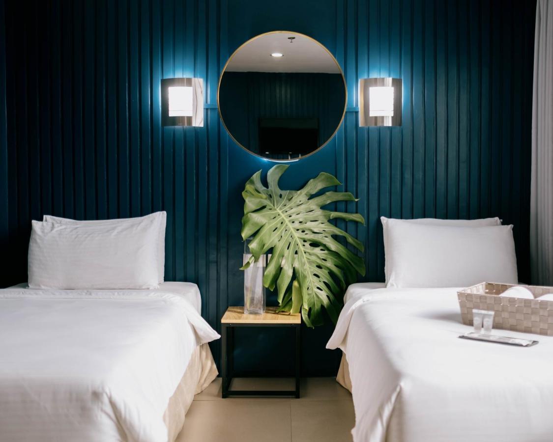Dosi Hotel Ph Talisay  Exteriör bild
