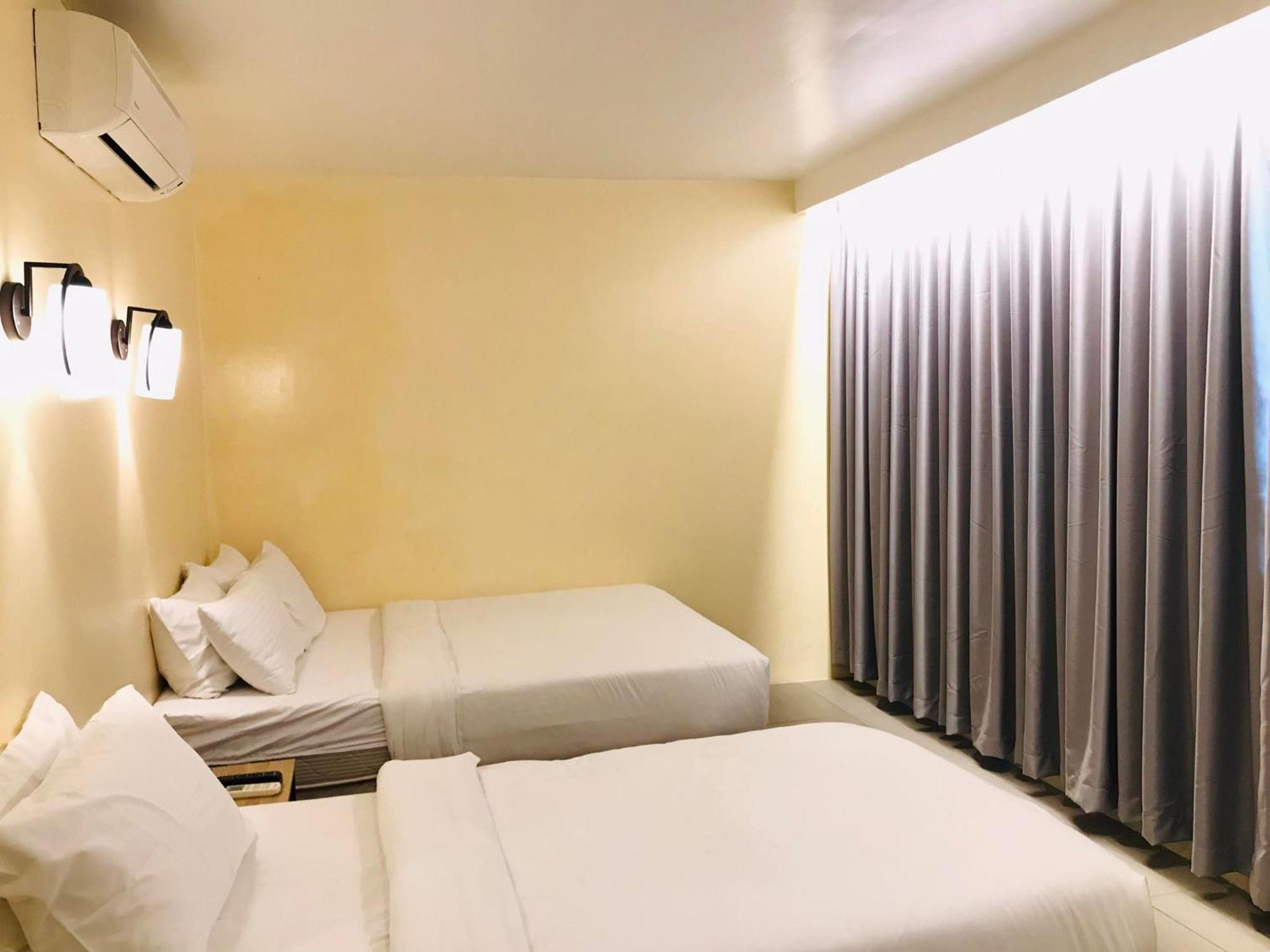 Dosi Hotel Ph Talisay  Exteriör bild